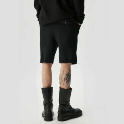 So Good To Wear Lecce Cropped Trousers in Black - Designer Shorts for Men -Hervia Shop hervia.com 051cc u b 99 lecce cc black 16499302722