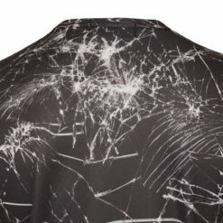 Comme Des Garçons BLACK Logo T-Shirt for Men - Stylish Black Cotton Tee -Hervia Shop hervia.com comme des gar ons black 1i t101 052 unisex t shirt 1 black 1652177564DSC06283