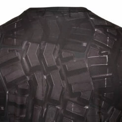 Comme Des Garçons BLACK Unisex T-Shirt - Stylish Black Cotton Tee for Men & Women -Hervia Shop hervia.com comme des gar ons black 1i t102 052 unisex t shirt 1 black 1652177195DSC06277