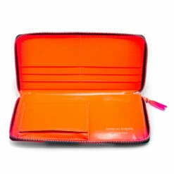 Front Page -Hervia Shop hervia.com comme des gar ons wallet sa0110fs fluo squares wallet 1624638101SA0110FS 0004 Layer 198