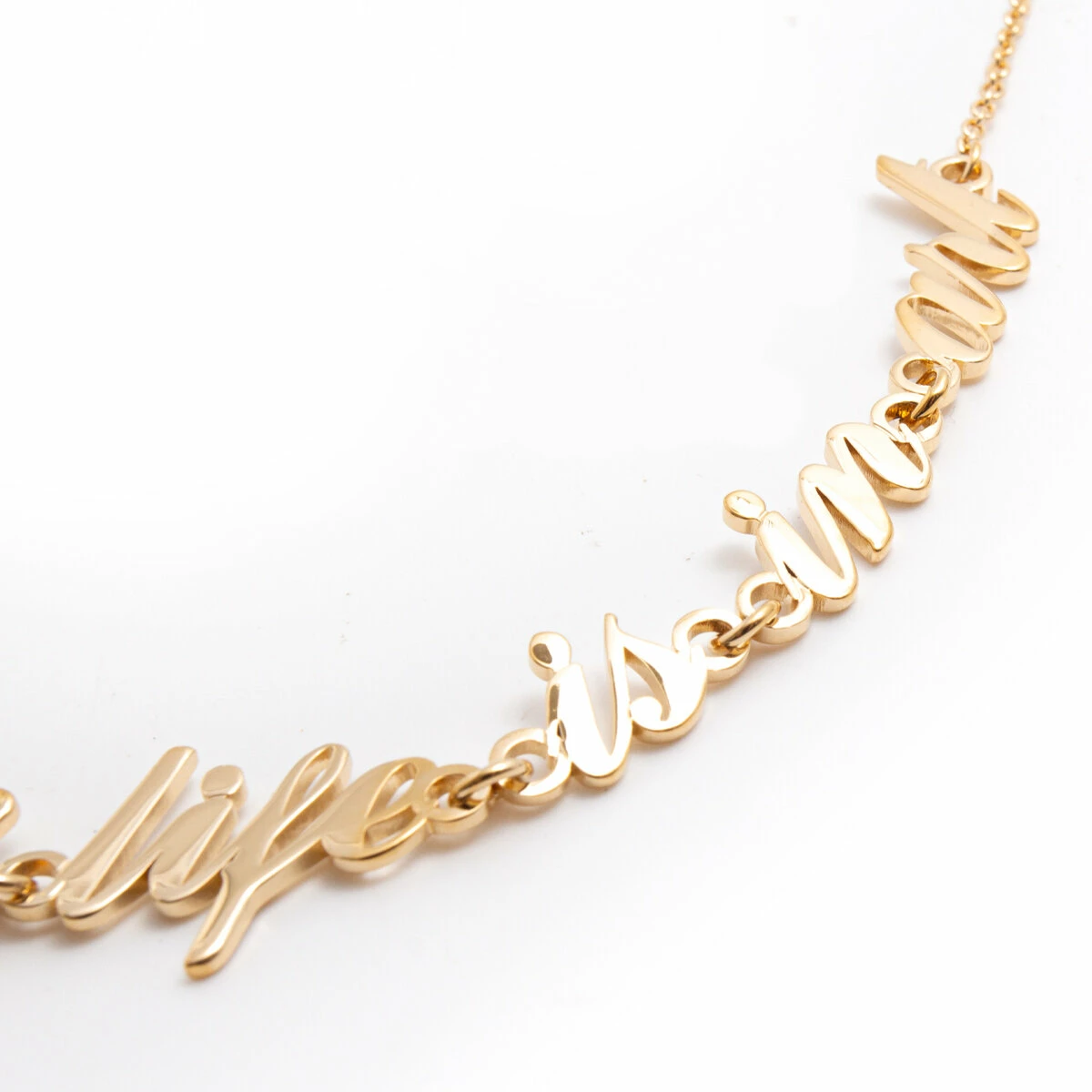 JW Anderson Gold-Tone Oscar Wilde Oversize Necklace in Gold | Kids' Fashion Accessory 1 JW Anderson Gold-Tone Oscar Wilde Oversize Necklace in Gold | Kids' Fashion Accessory