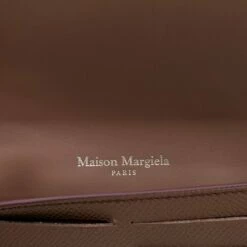 Maison Margiela Leather Card Case in Mauve - Stylish Kids' Accessory -Hervia Shop hervia.com maison margiela leather card case 1664877575wGntfvhg