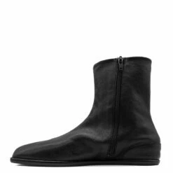 Maison Margiela Grained Leather Boots in Black - Designer Men's Boots