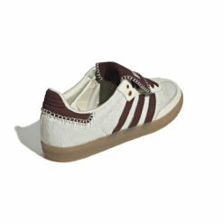 Adidas X Wales Bonner Samba Pony Tonal Sneakers In White - Kids -Hervia Shop hervia.com wb pony tonal samba col. cwhite mysbrn cwhite 1699281334IE0586 7 FOOTWEAR Photography Back Lateral Top View white