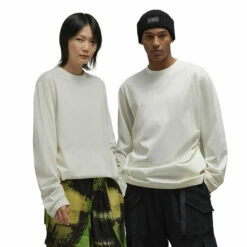 Y-3 Premium Long-Sleeve T-Shirt in Off White - Men's Designer T-Shirt -Hervia Shop hervia.com y 3 premium long sleeve t shirt 1696321013IQ1834 12 APPAREL On Model Standard Unisex Pair Shot white